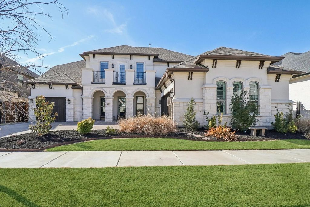 1772 Coopers Hawk Drive, Arlington
