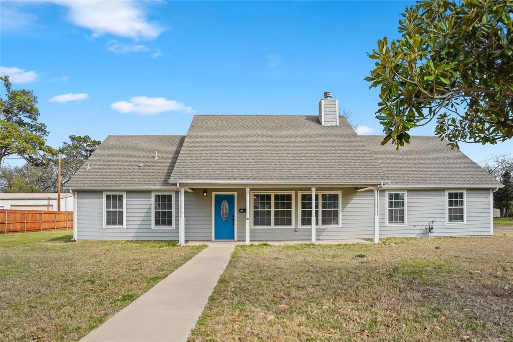 130 Lamar Street, Sulphur Springs