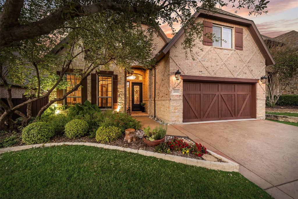 2111 N Hill Drive, Irving