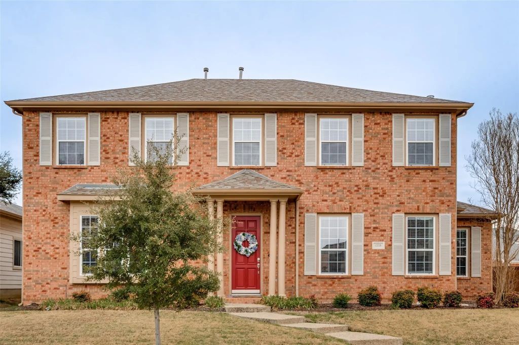 1718 E Branch Hollow Drive, Carrollton
