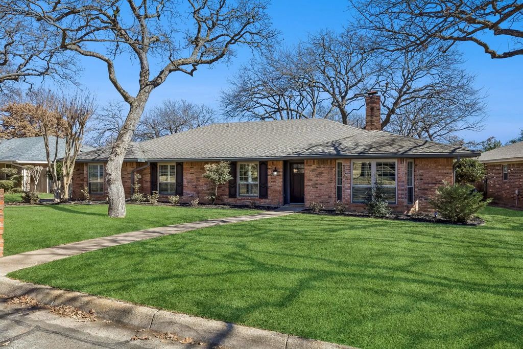 2703 Baldwin Drive, Arlington