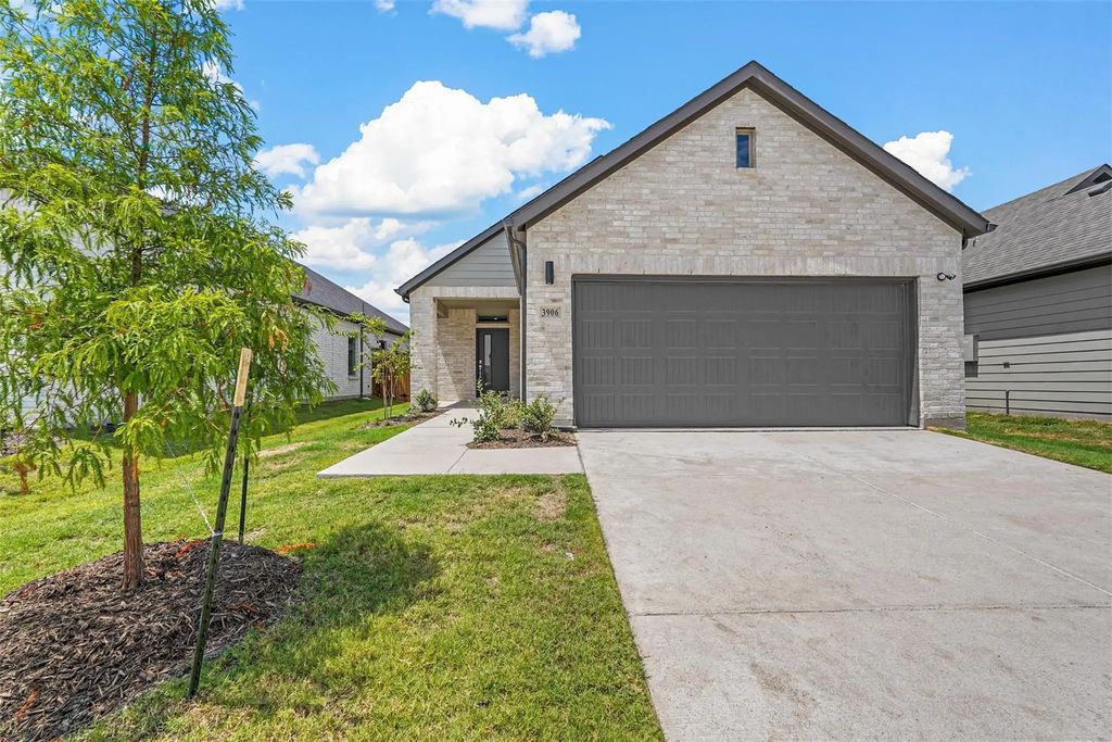 3906 Monticello Drive, Farmersville