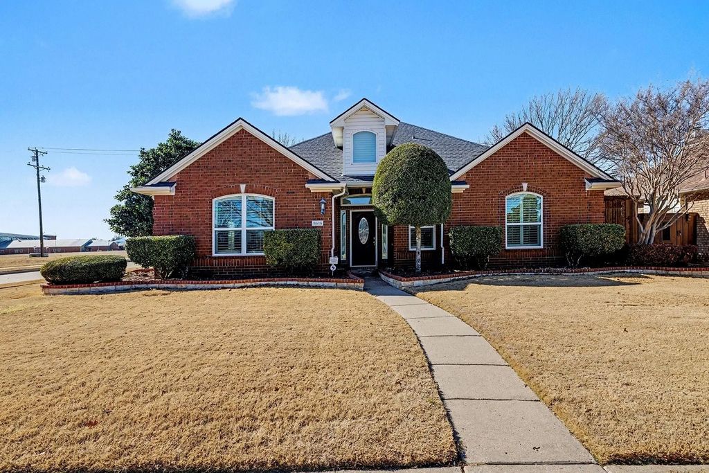 8615 Oakleaf Drive, Frisco