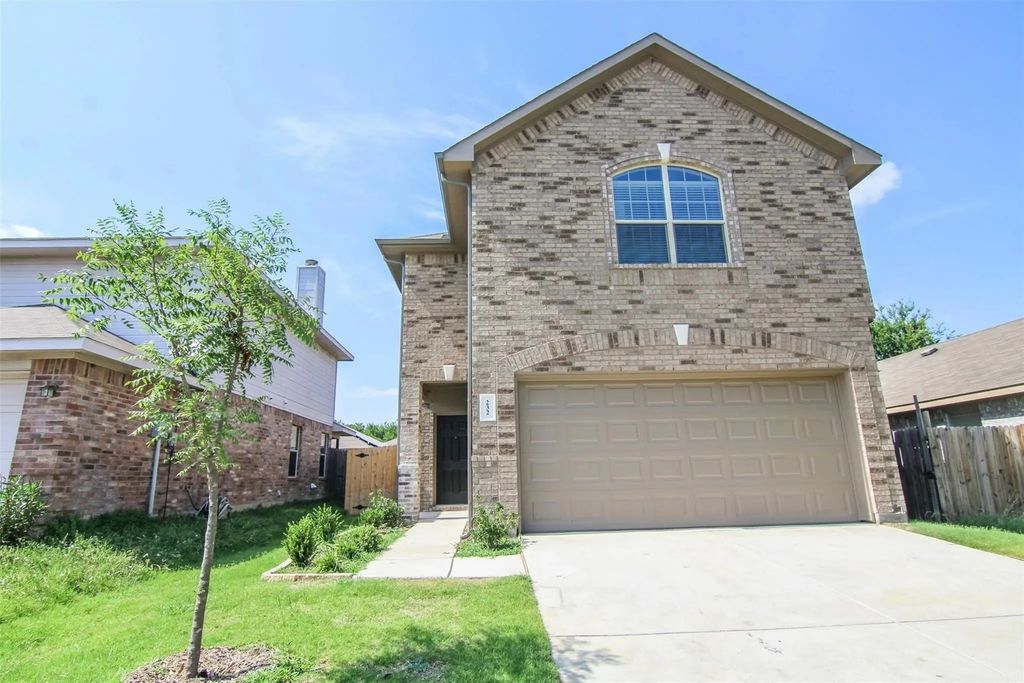 232 Cliff Heights Circle, Dallas