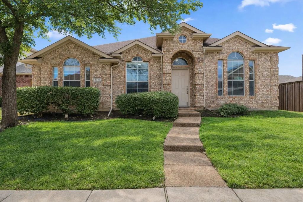 5509 Rockwood Drive, The Colony