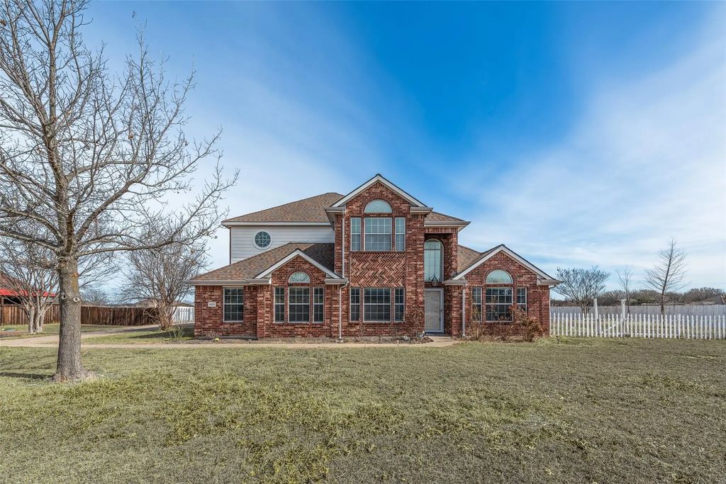 920 Melissa Drive, Waxahachie