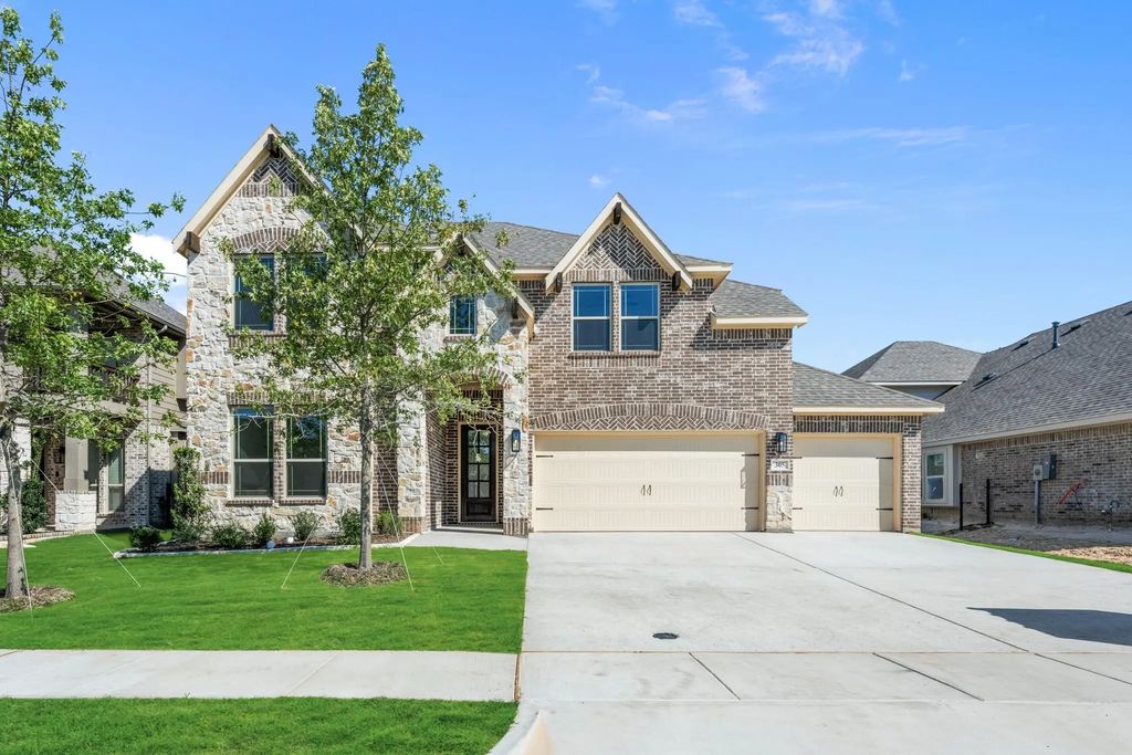 305 Bowrider Lane, Granbury
