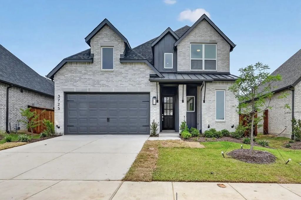 3725 American Paint Drive, Aubrey