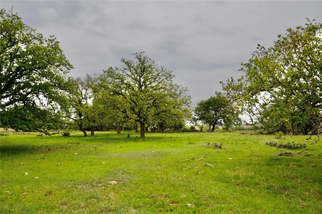 621 E Fm 572, Goldthwaite