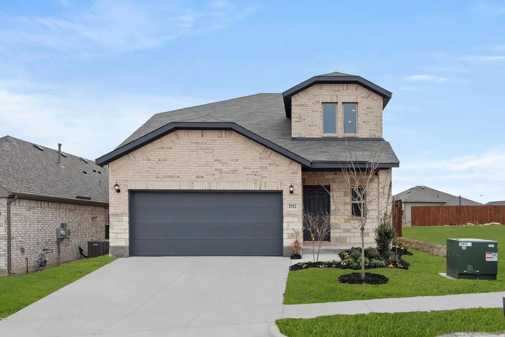 2512 Russell Way, Mesquite
