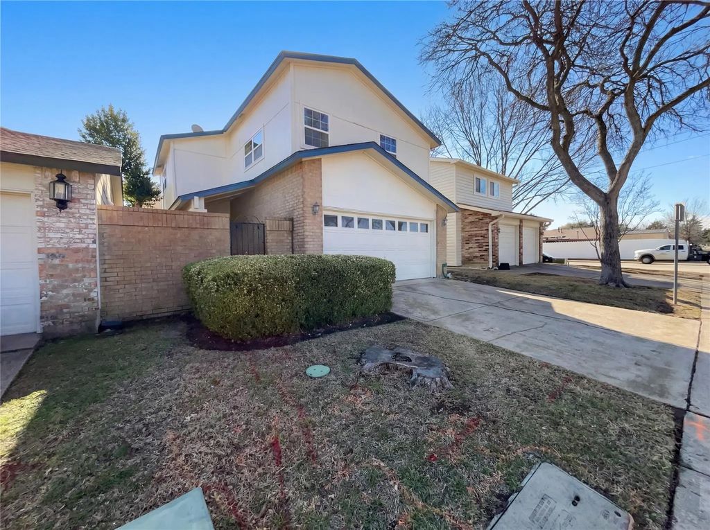 2962 Antares Circle, Garland