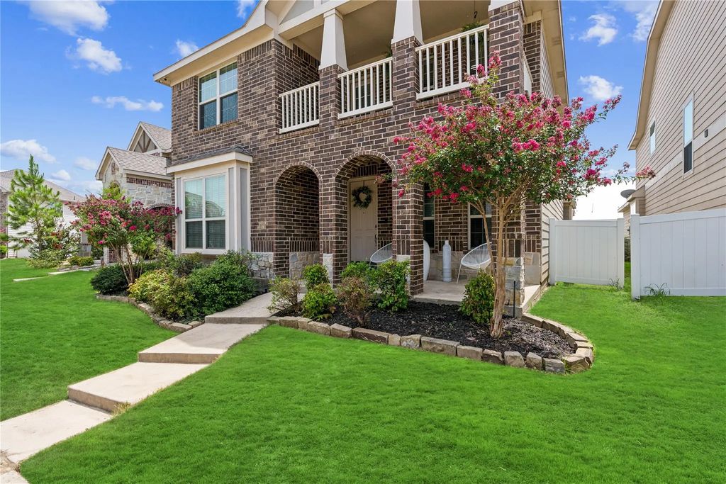 1120 Black Cherry Drive, Aubrey