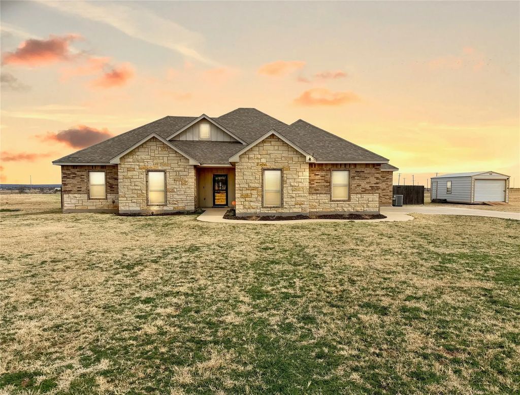 127 Purcell Lane, Tuscola