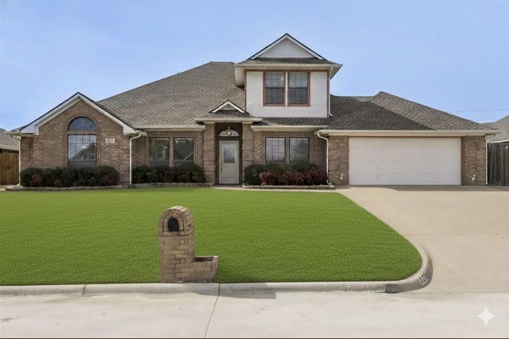 527 Gingerbread Lane, Waxahachie