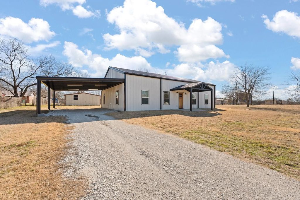118 Noelle Road, Whitney