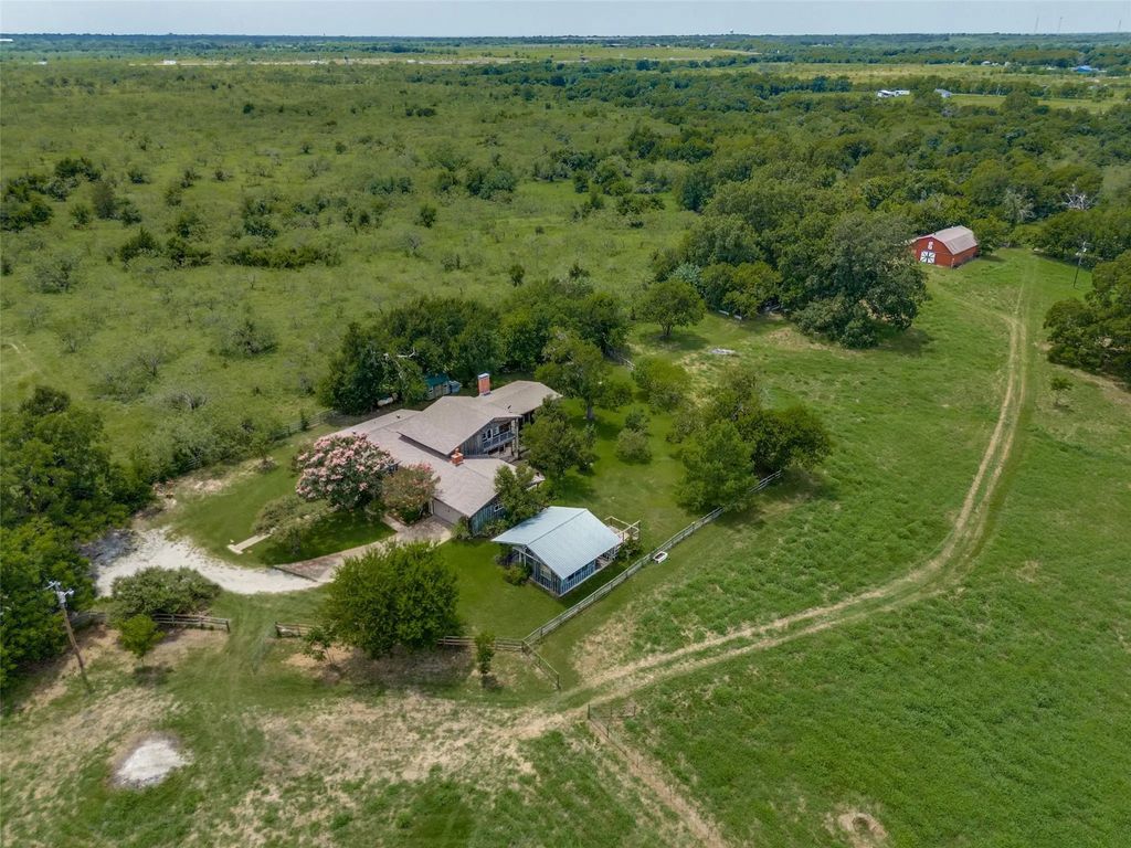 2457 Ne County Road 0080, Corsicana