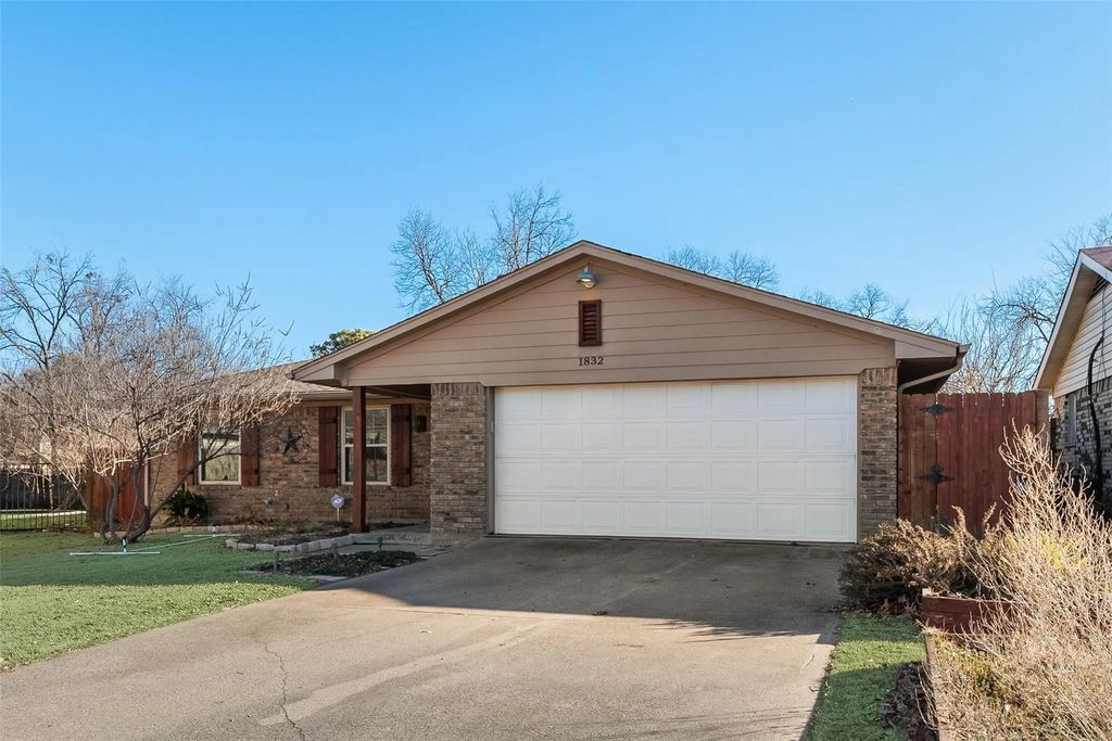 1832 Tameria Drive, Irving