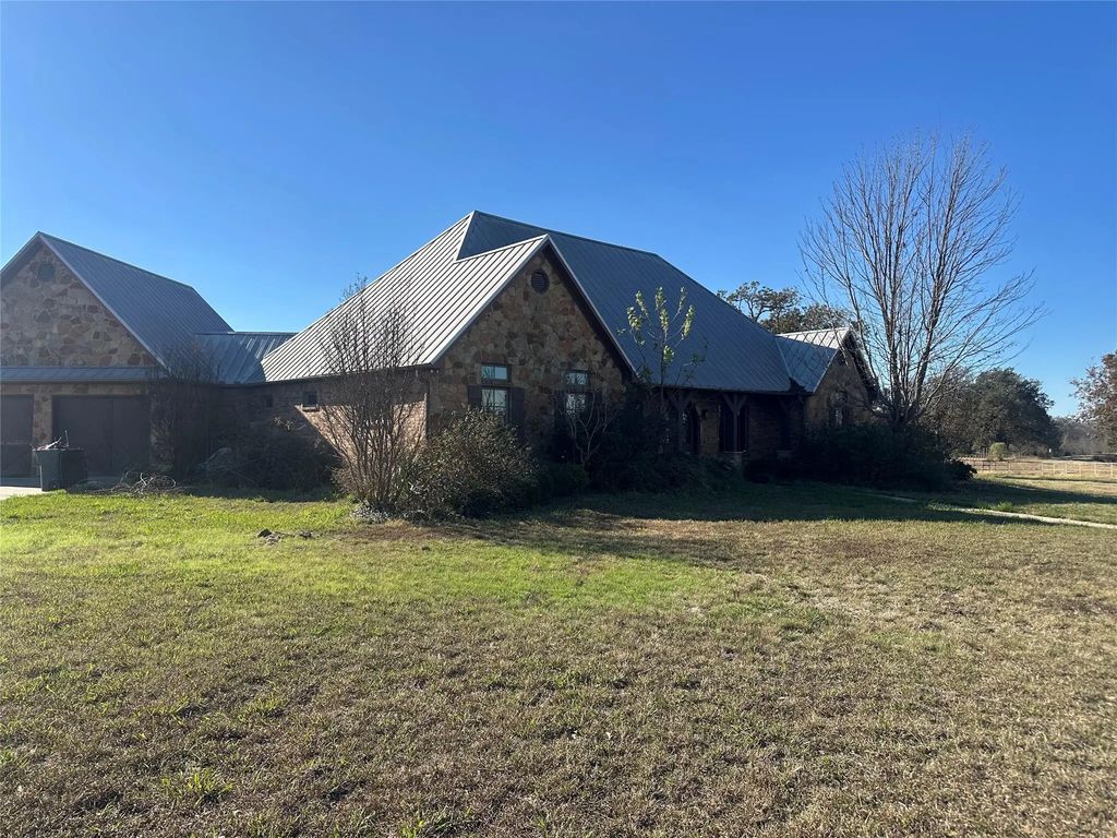 3651 Interstate Highway 30 W, Sulphur Springs