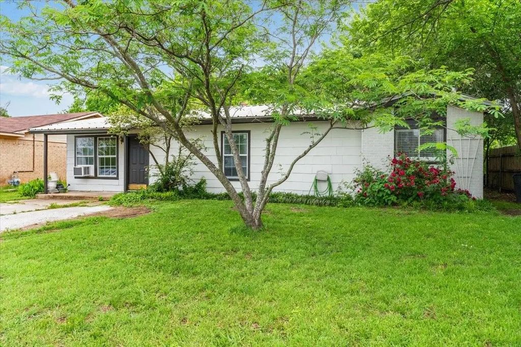 716 N Cummings Drive, Alvarado