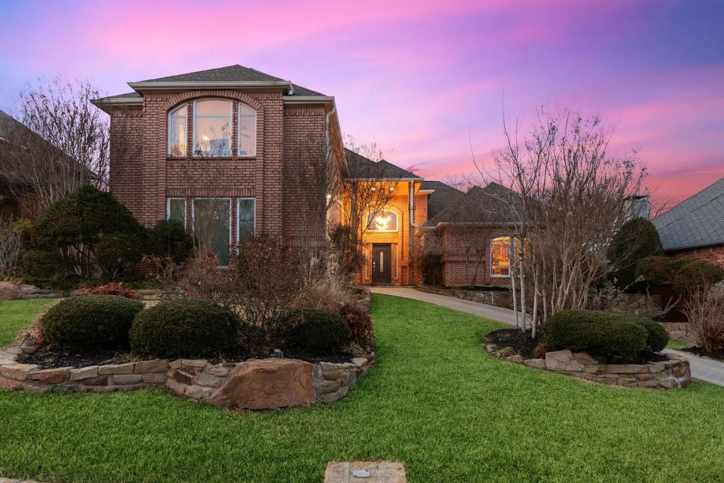 2706 Shady Hill Court, Grapevine