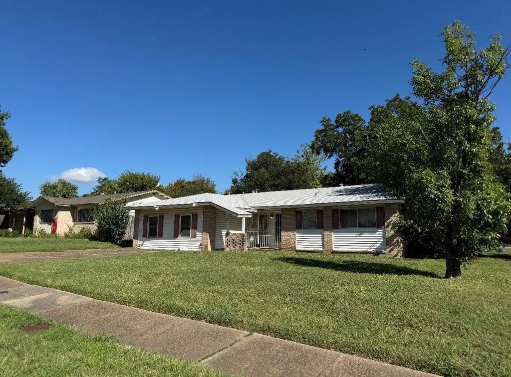 607 Edgedale Drive, Dallas