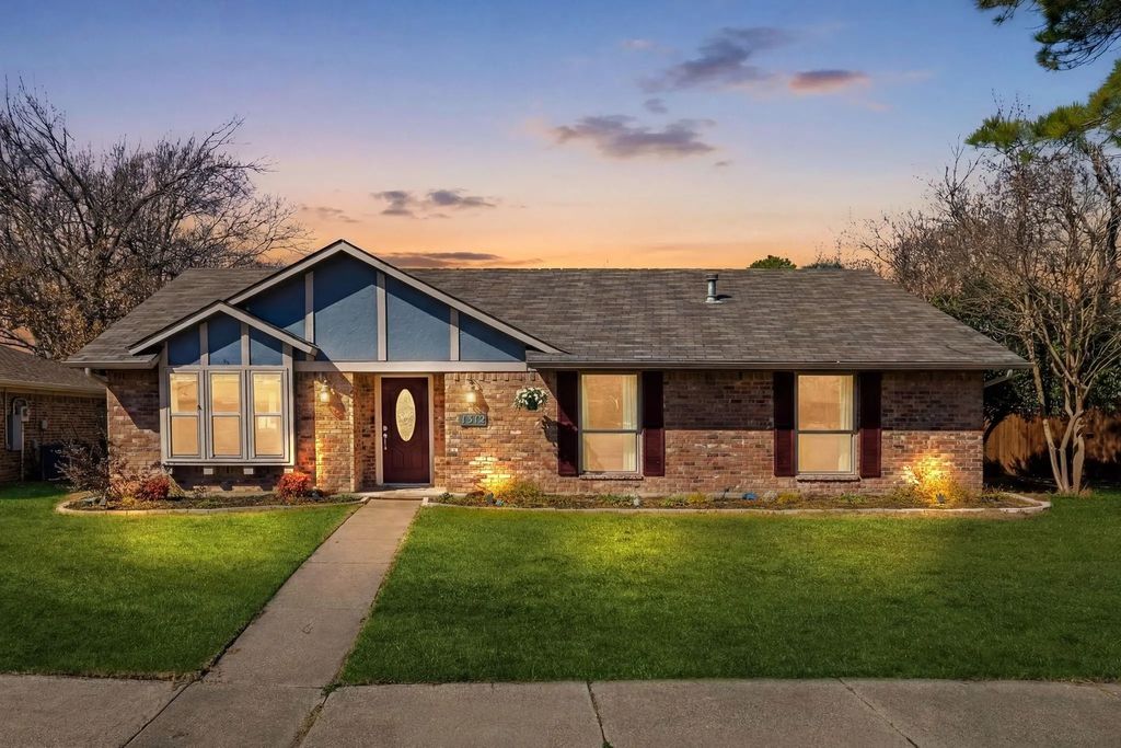 1312 Timber Valley Drive, Flower Mound