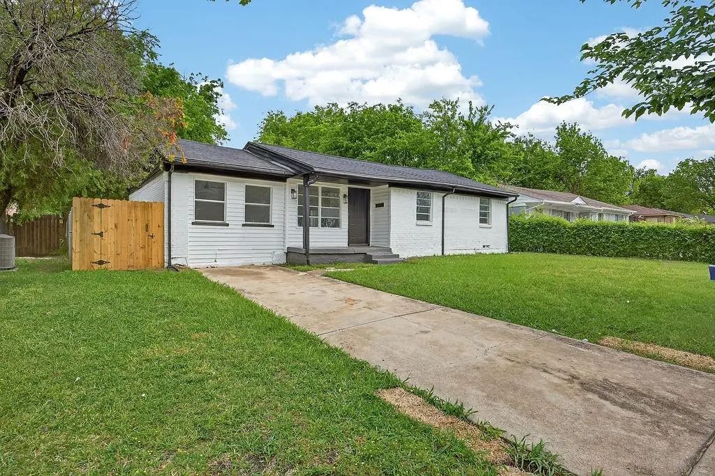 3425 Sidney Drive, Mesquite
