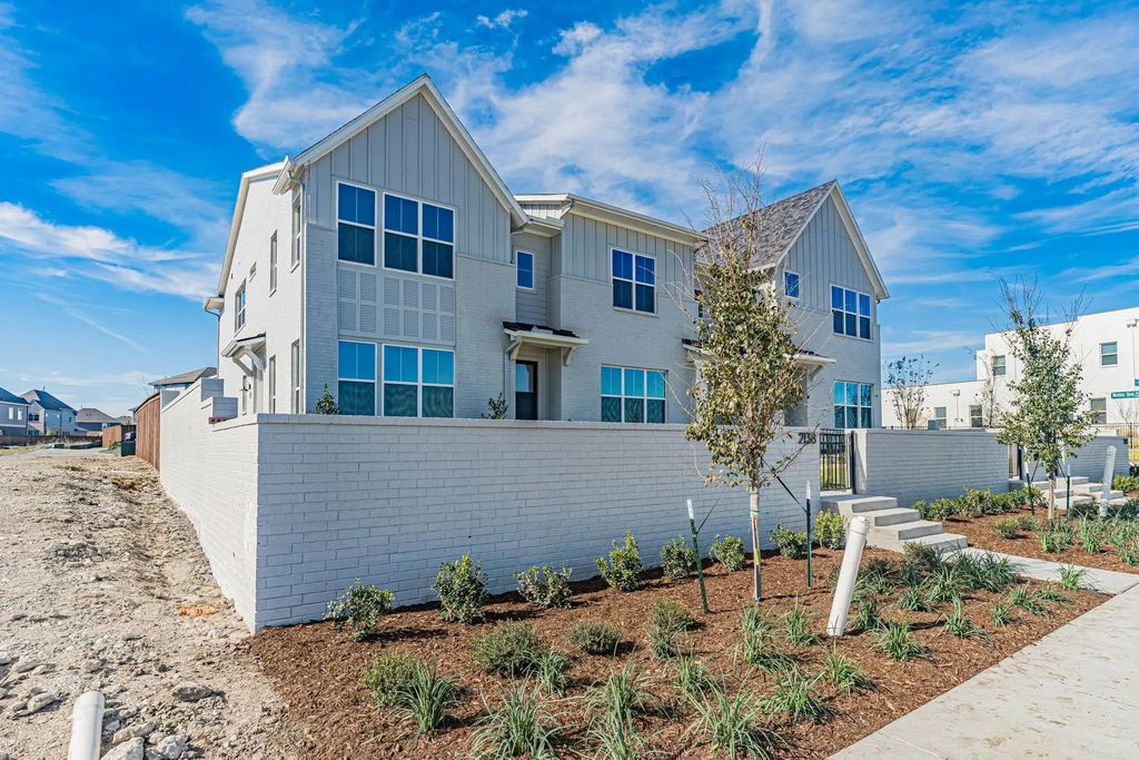 2136 Village Walk Place, Aledo