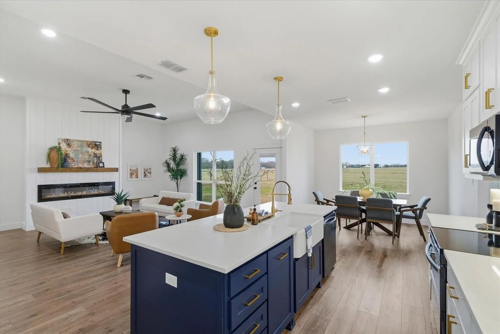 370 Vz County Road 3910, Wills Point