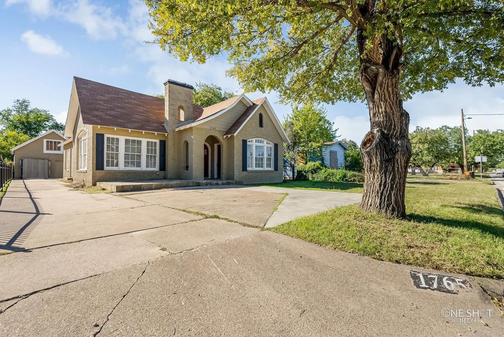1765 N 11th Street A, Abilene