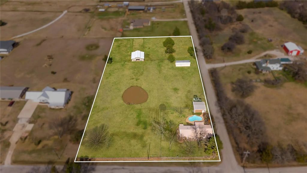 9213 Wilson Road, Pilot Point