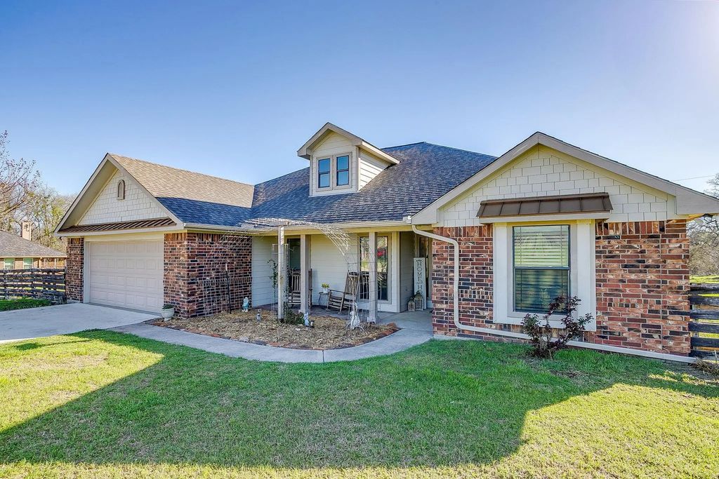 4017 Midway Road, Weatherford