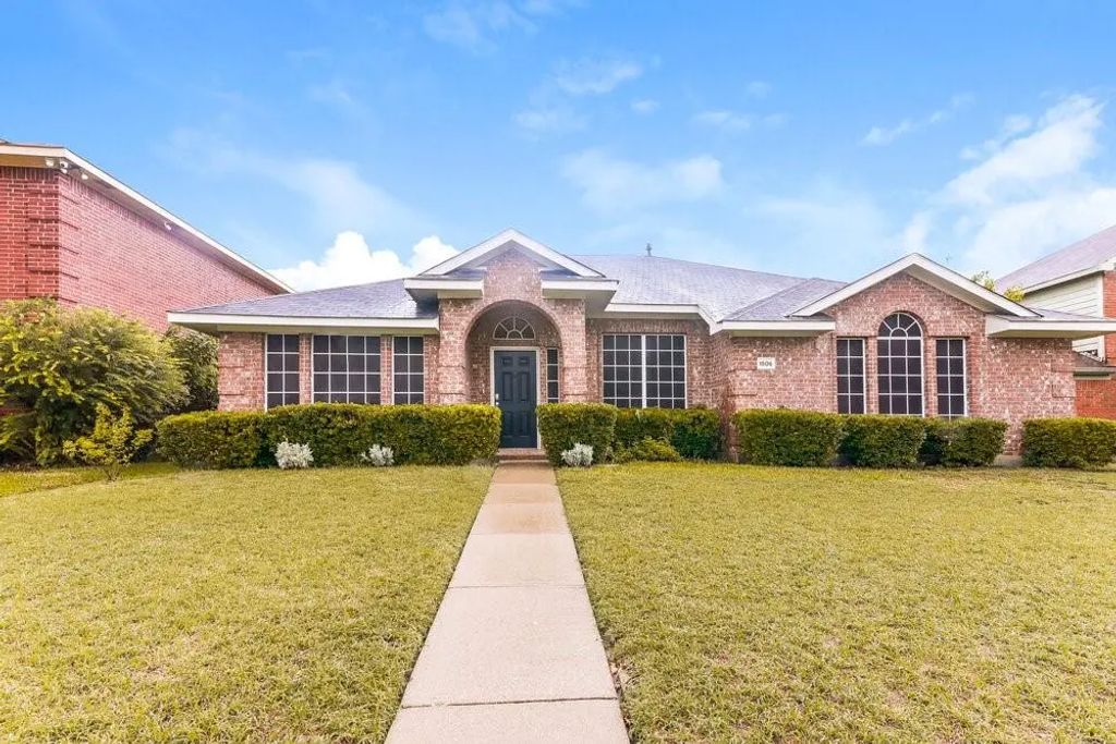 1506 Chapman Drive, Lancaster