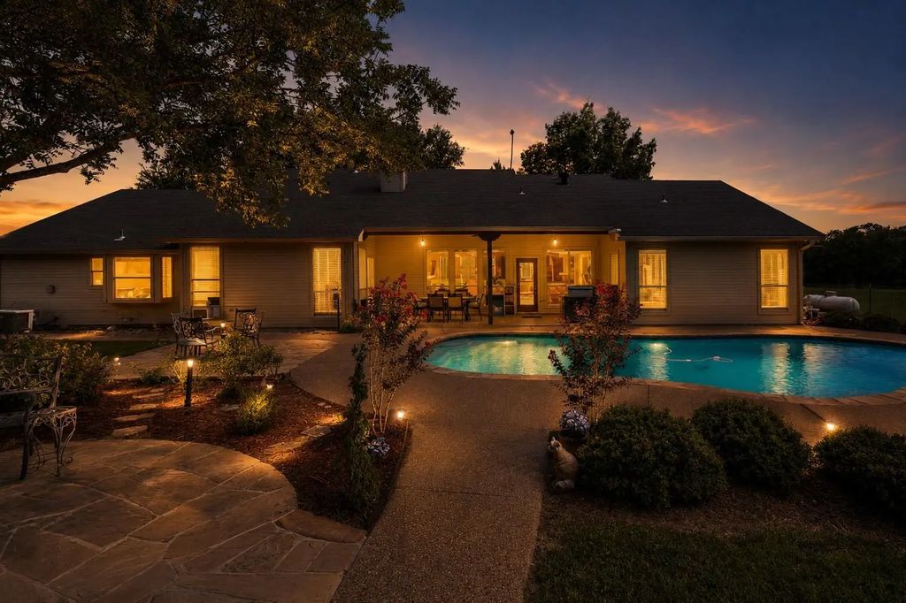 4951 N Fm 51, Weatherford
