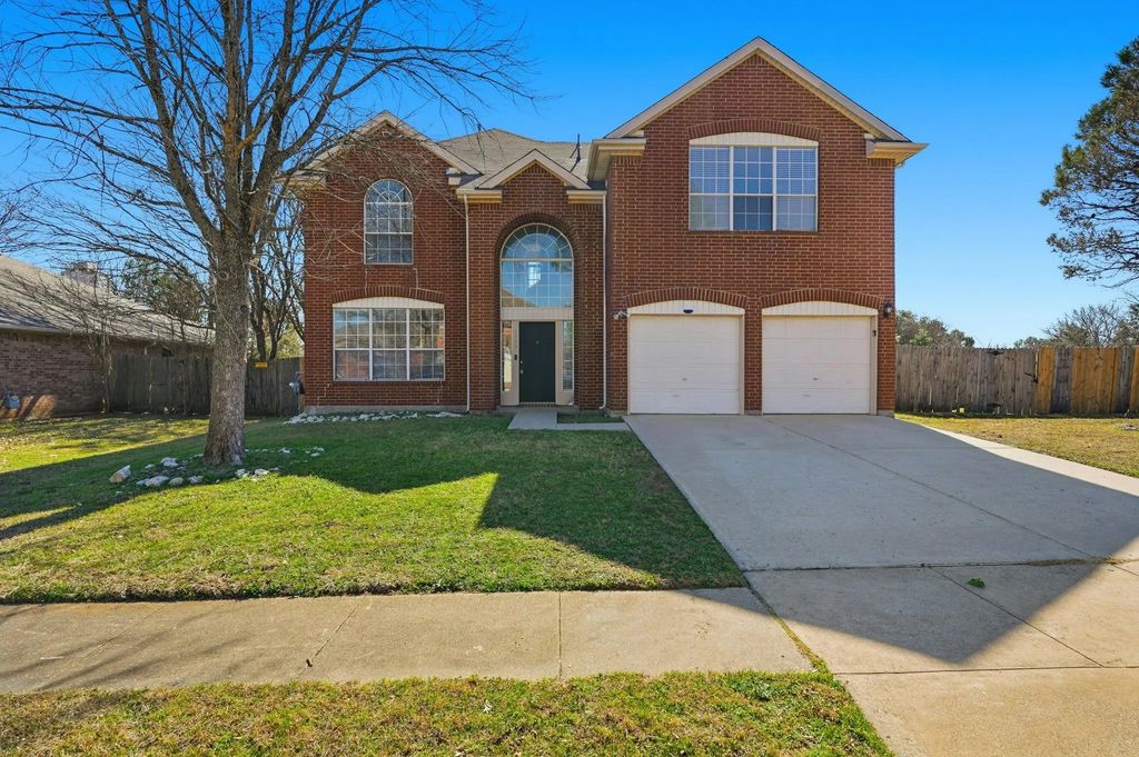 1213 Calvert Drive, Cedar Hill