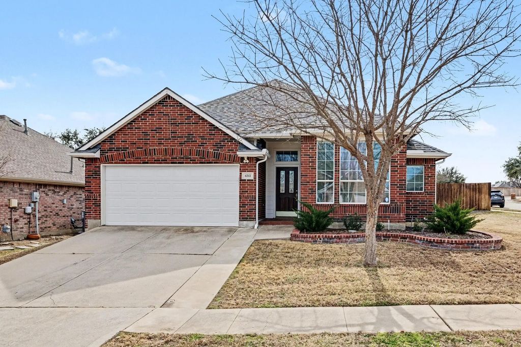 6212 Crestmont Lane, Sachse