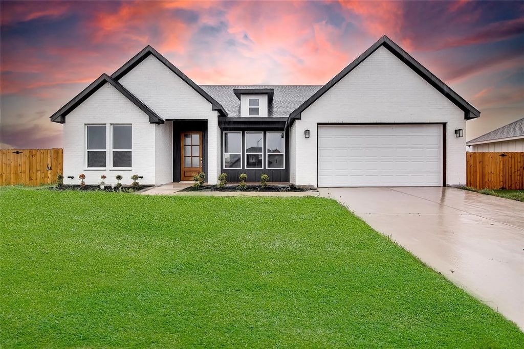 204 High Ridge Court, Godley