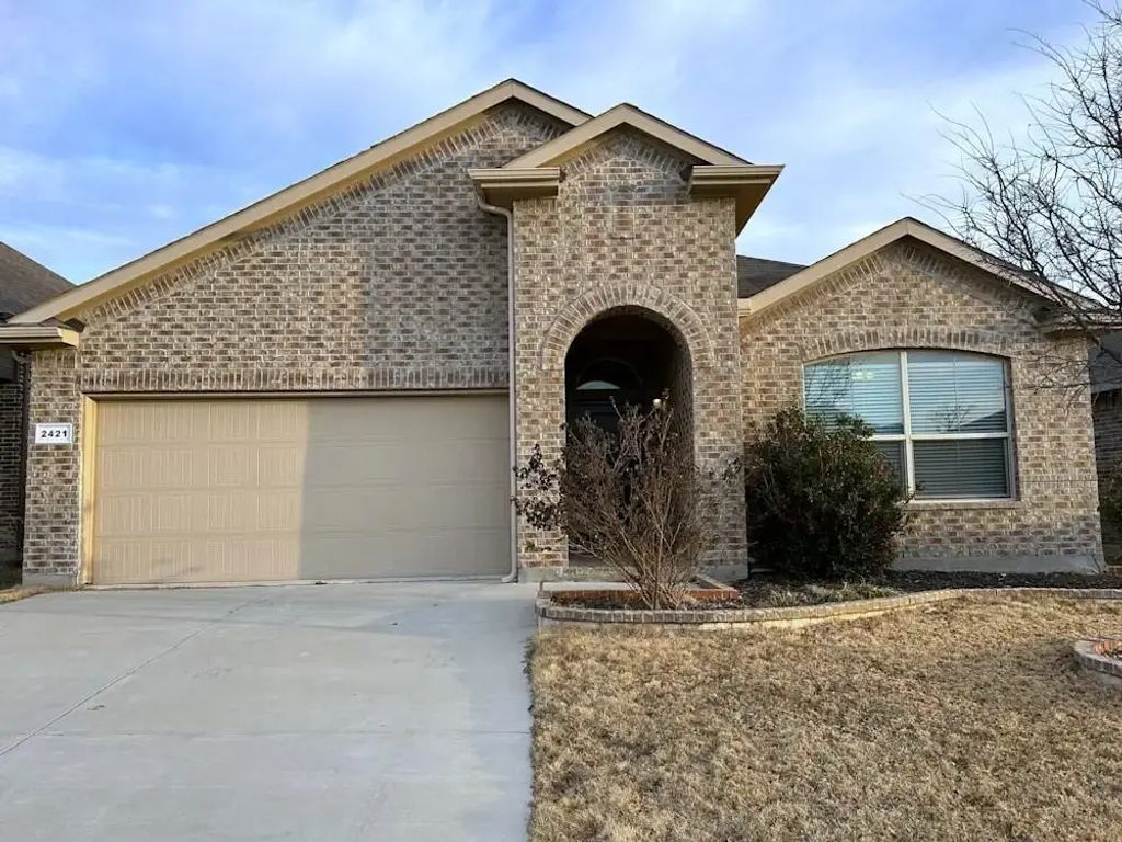 2421 Red Draw Road, Fort Worth