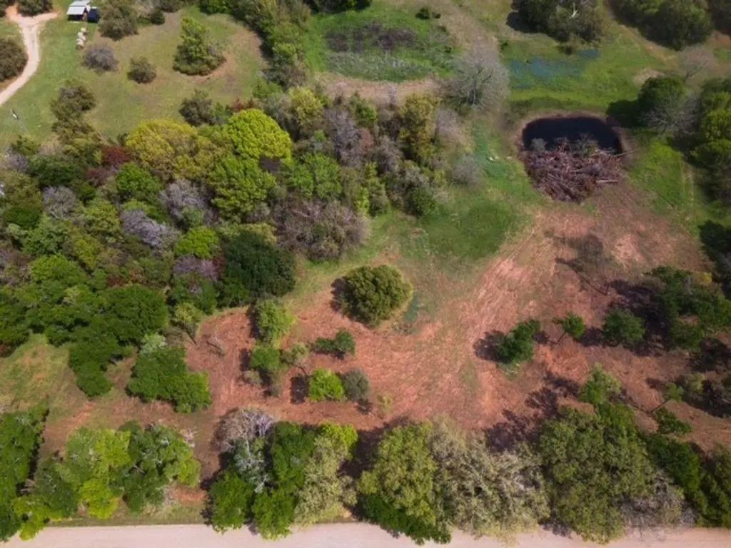 300 Taylor Oaks Drive, Waco