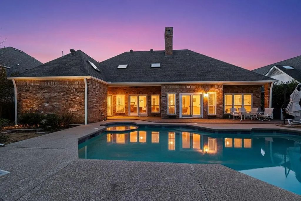 2648 Brookside Drive, Irving