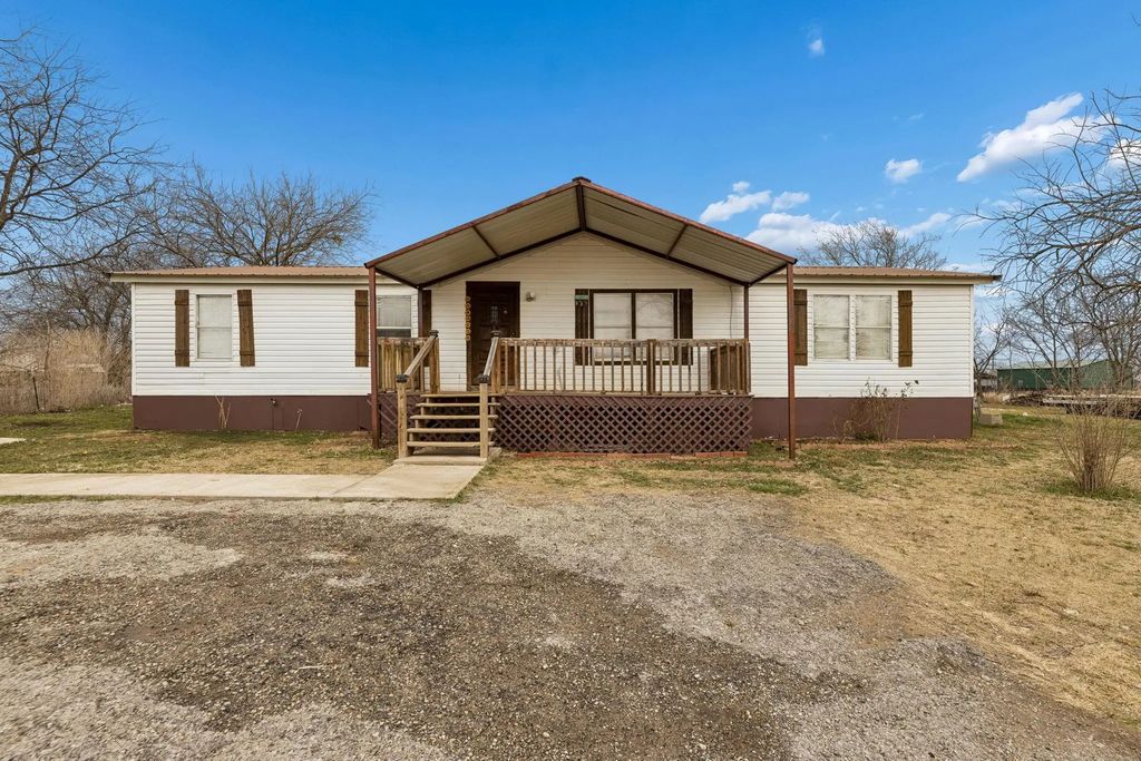 3932 County Road 911, Joshua
