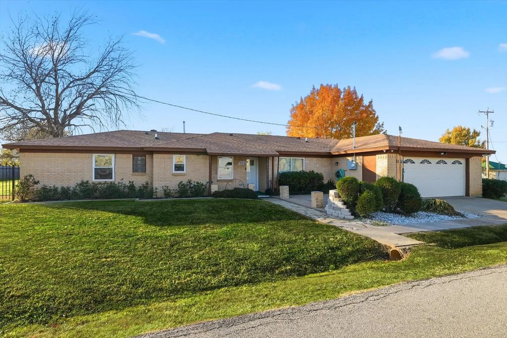 412 N Dallas Street, Pilot Point
