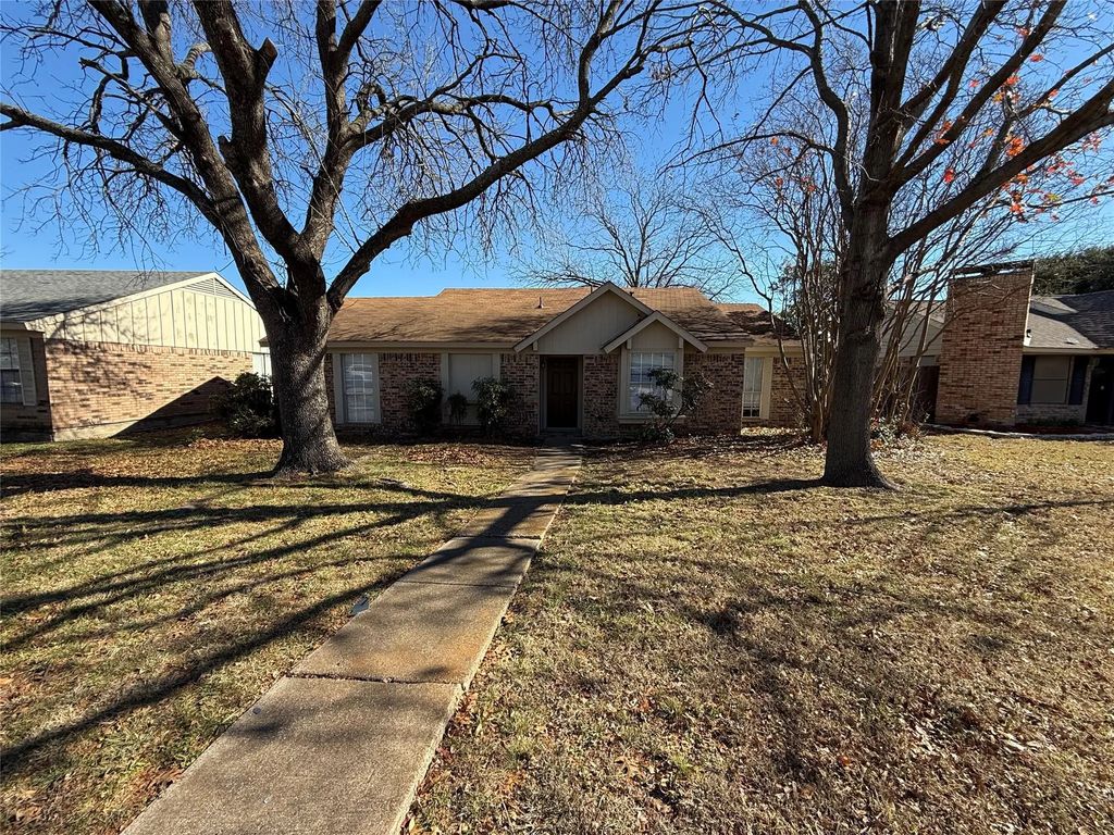2406 High Star Drive, Garland