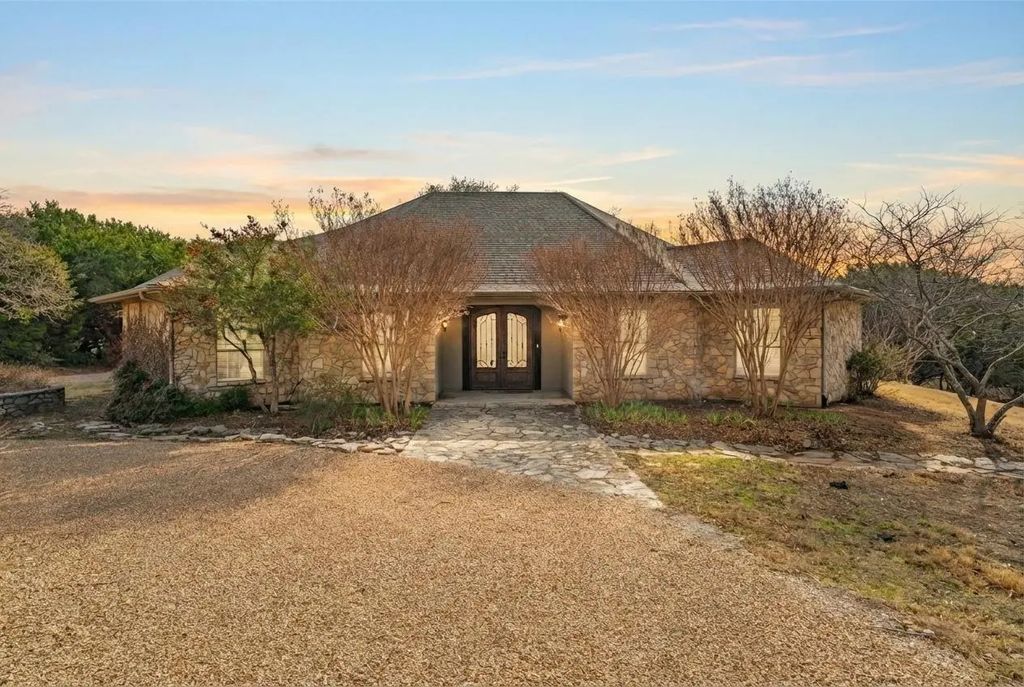 1272 County Road 2022, Glen Rose