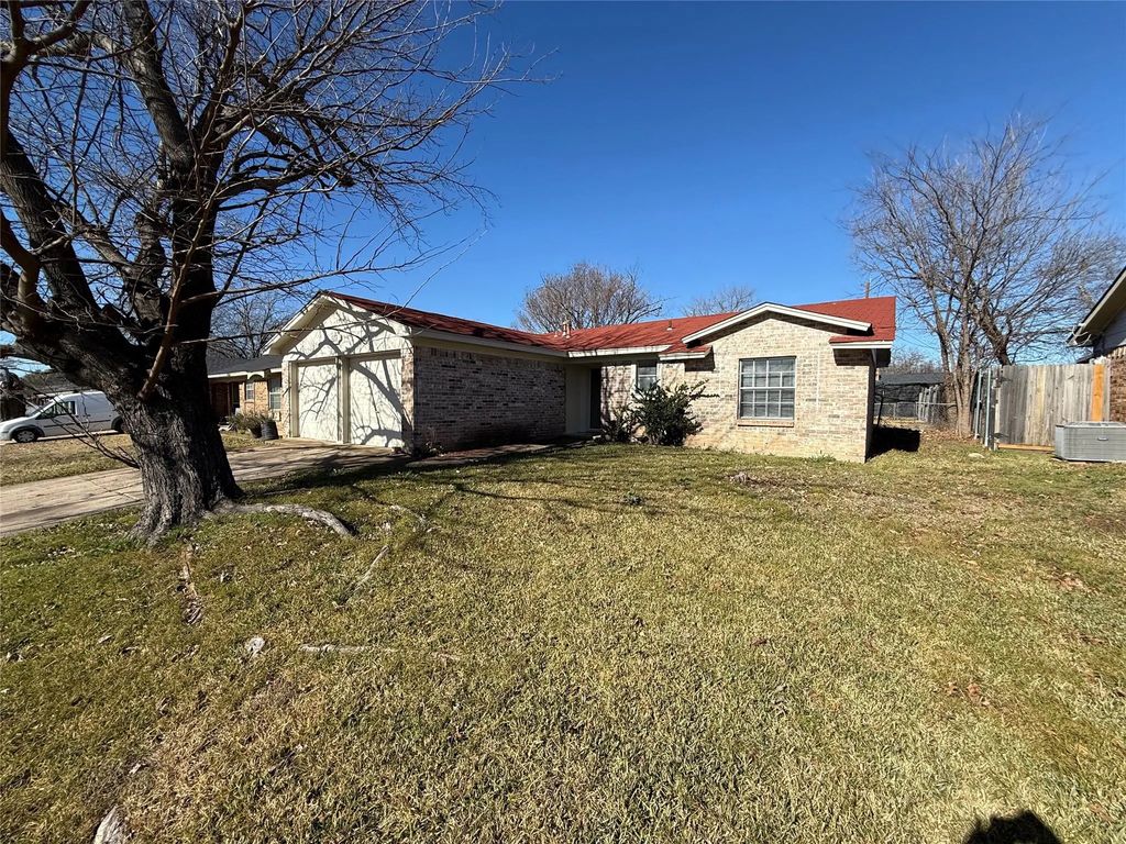 613 Dawn Drive, Garland