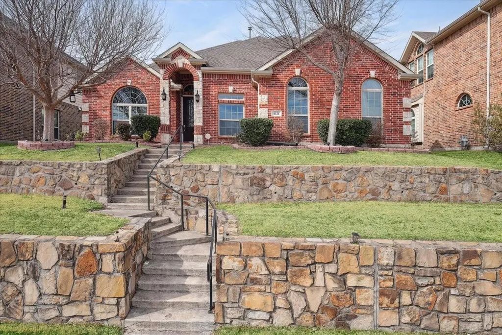 1121 Shearwater Lane, Garland