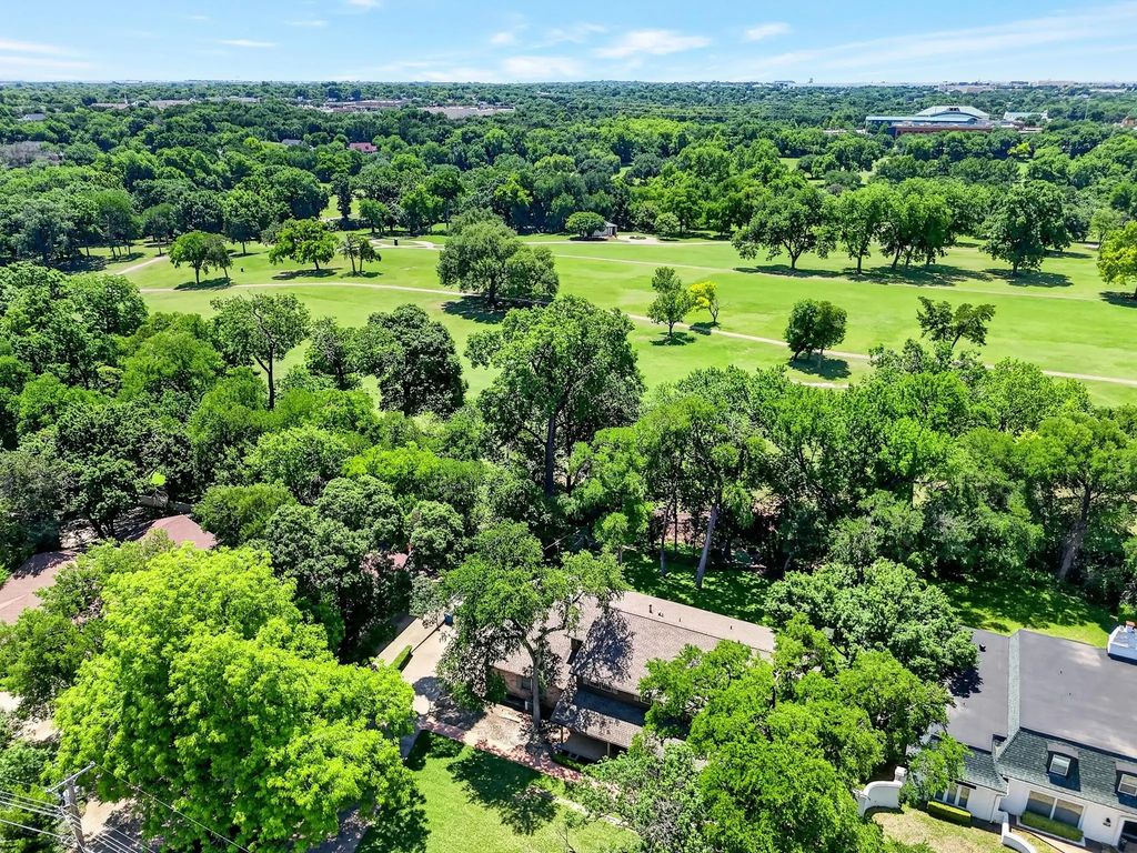 1578 Bar Harbor Drive, Dallas