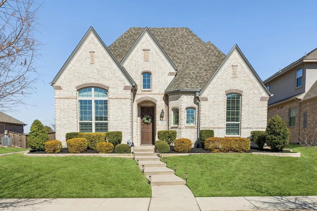 12128 Curry Creek Drive, Frisco