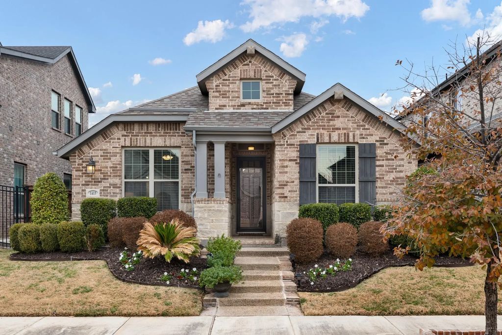1415 Huntsman Ridge Lane, Arlington