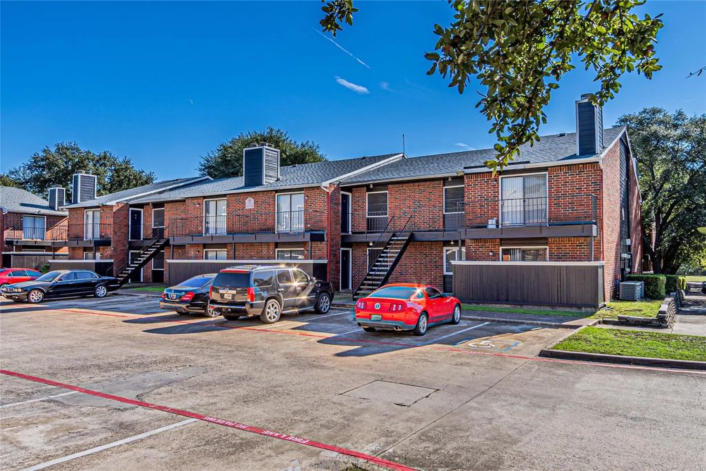 300 W Wintergreen Road 729abp, DeSoto